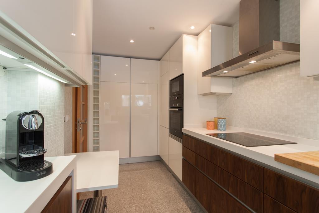 Living Graca Apartment Lisbon Luaran gambar