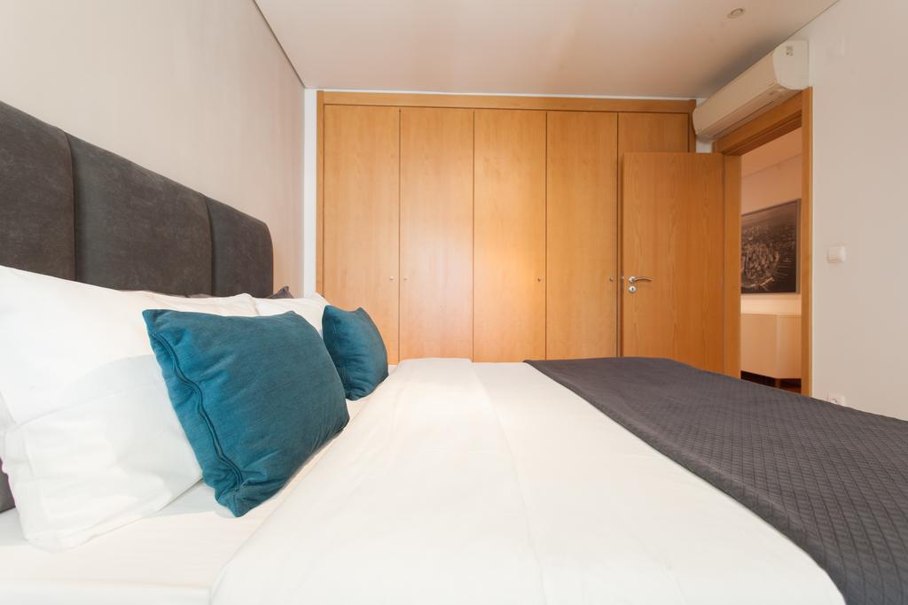 Living Graca Apartment Lisbon Luaran gambar