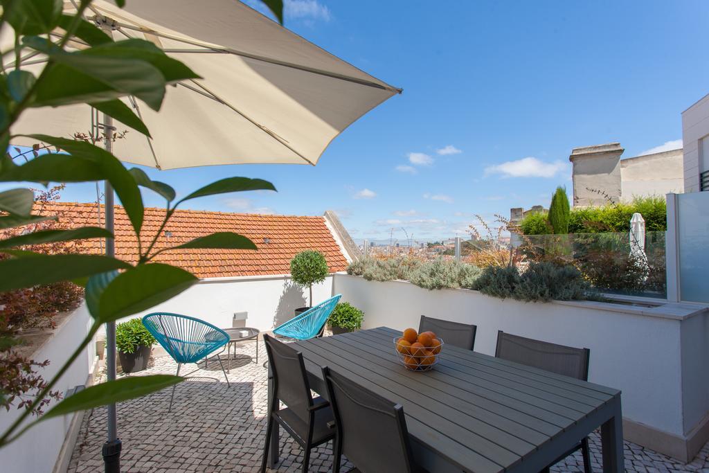 Living Graca Apartment Lisbon Luaran gambar