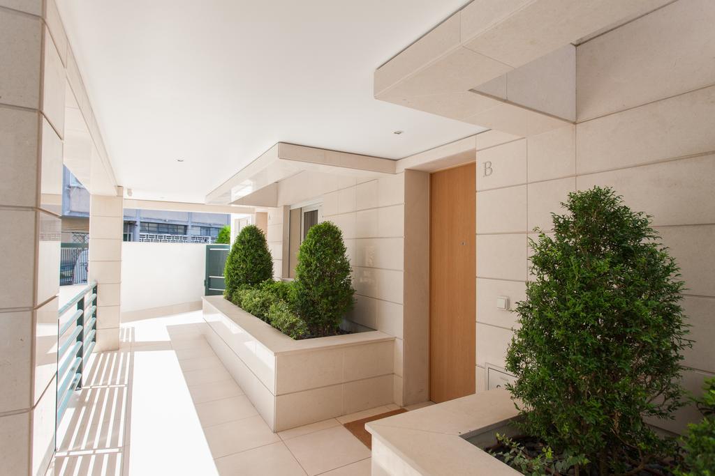Living Graca Apartment Lisbon Luaran gambar